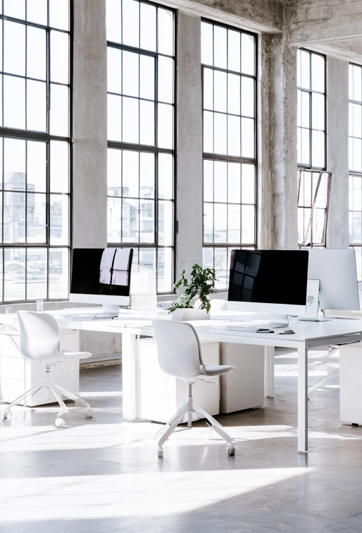 Helles Studio-Office im Industrie-Loft